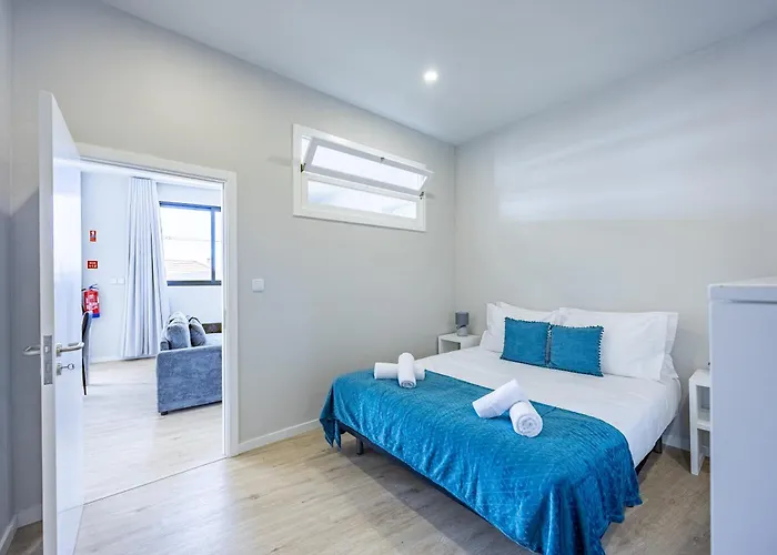 Palm Breeze Loft Apartament