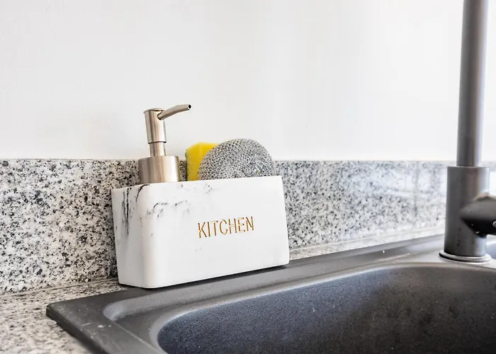 Palm Breeze Loft דירה Estreito Da Calheta