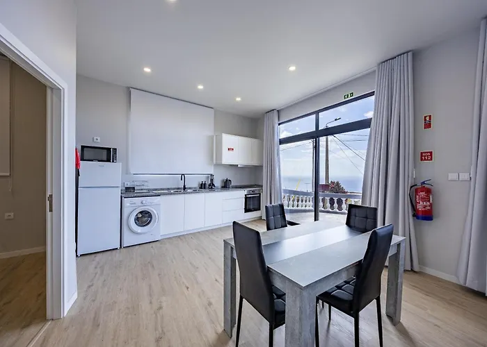 Palm Breeze Loft * Estreito Da Calheta